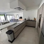 Neuve A Pied فيلة سا سيرْ سور مير