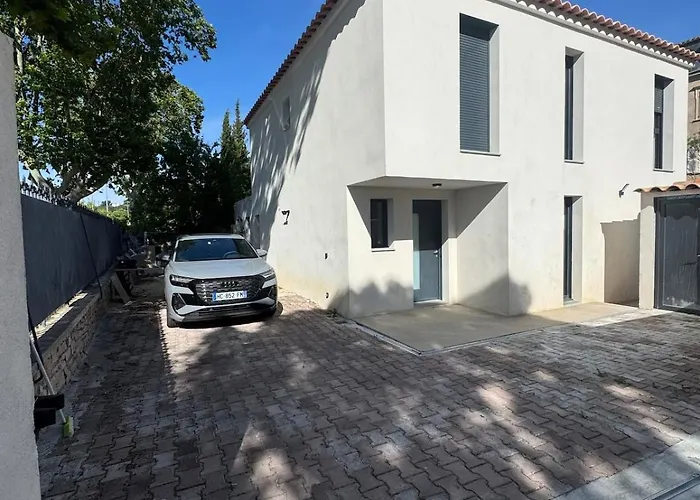 Neuve A Pied Villa *
